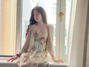 翁公的大龟挺进秀婷 翁公的大龟挺进秀婷：娇妻的屈辱与快感